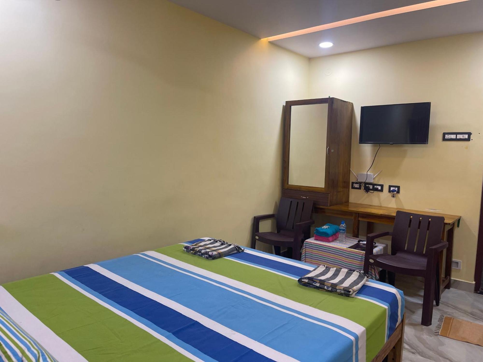 Nimmu Guest House & Restaurant Gokarna Exterior photo