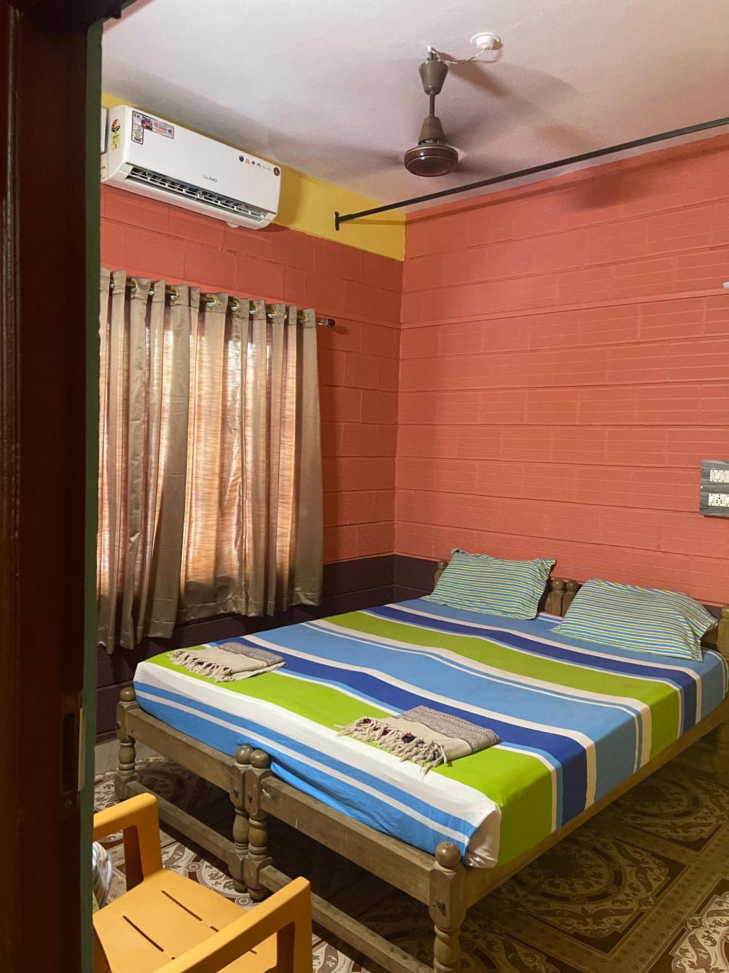 Nimmu Guest House & Restaurant Gokarna Exterior photo