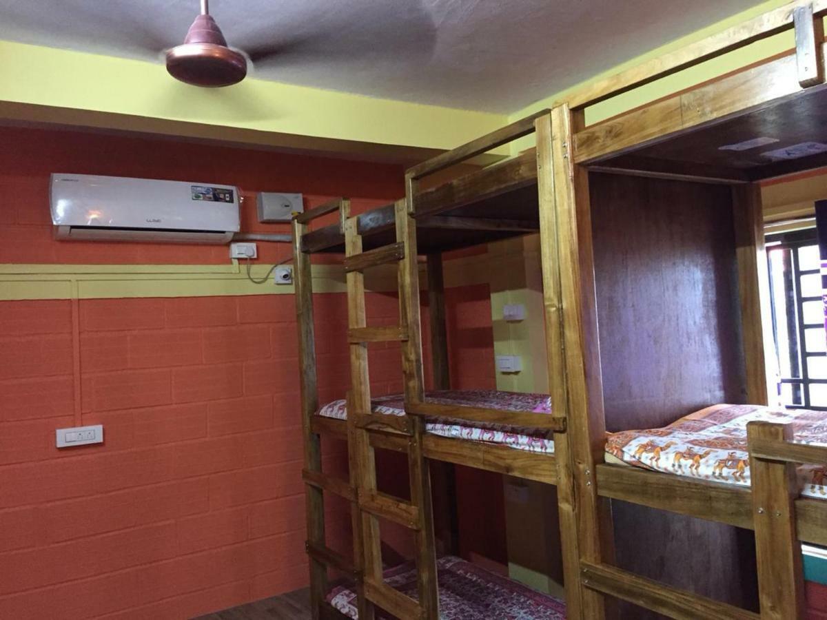 Nimmu Guest House & Restaurant Gokarna Exterior photo